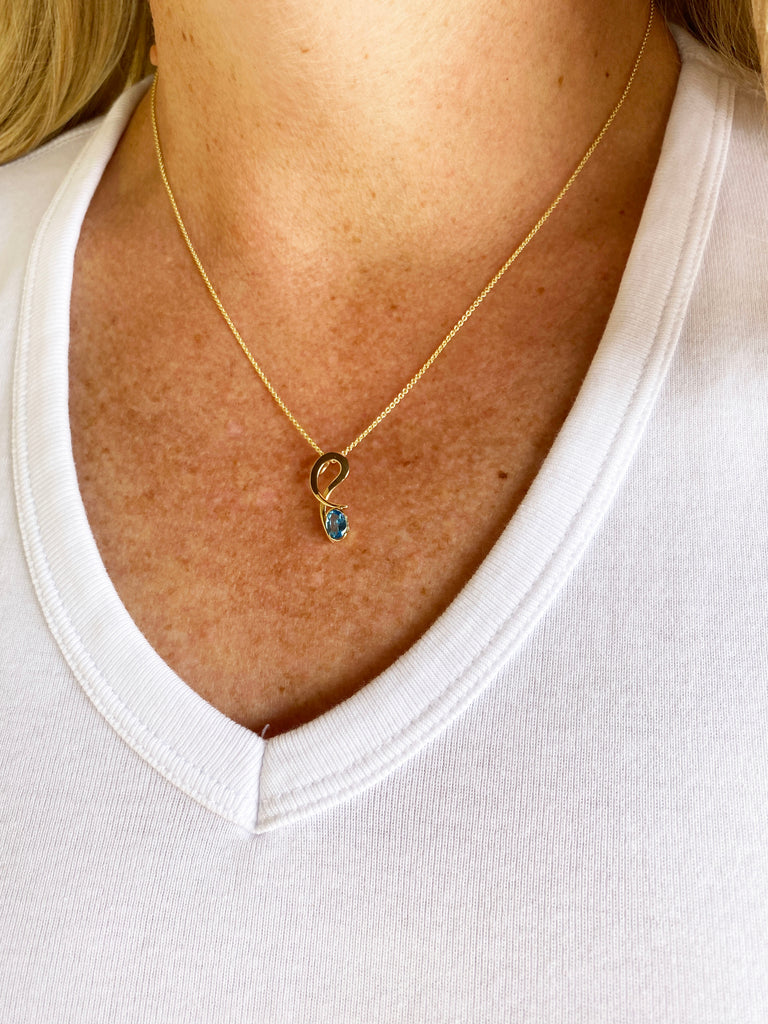 Blue Topaz Small Dancing Necklace