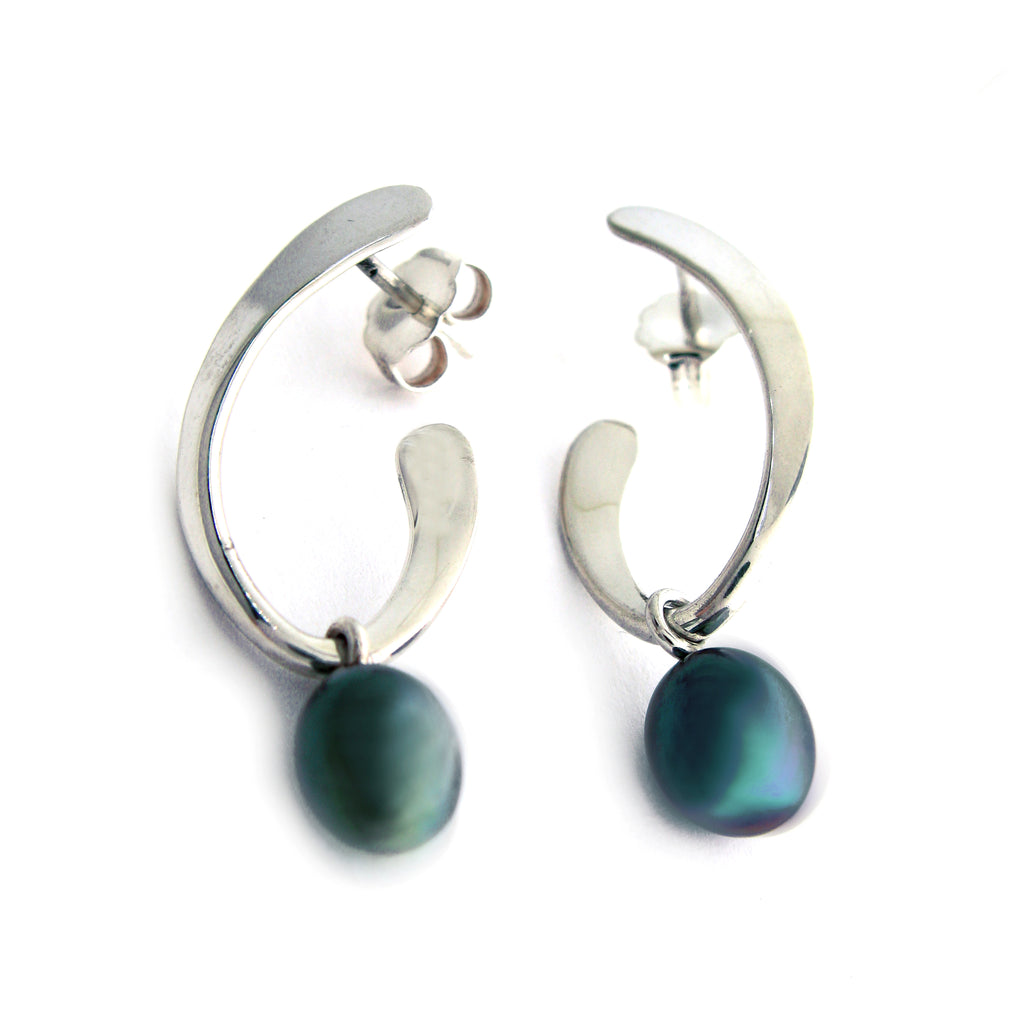 Oval Hoop Earring with Black Pearl