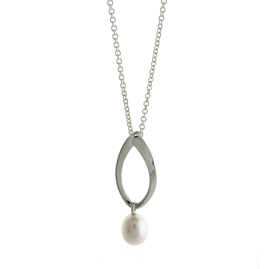 Hoop Freshwater Pearl Necklace